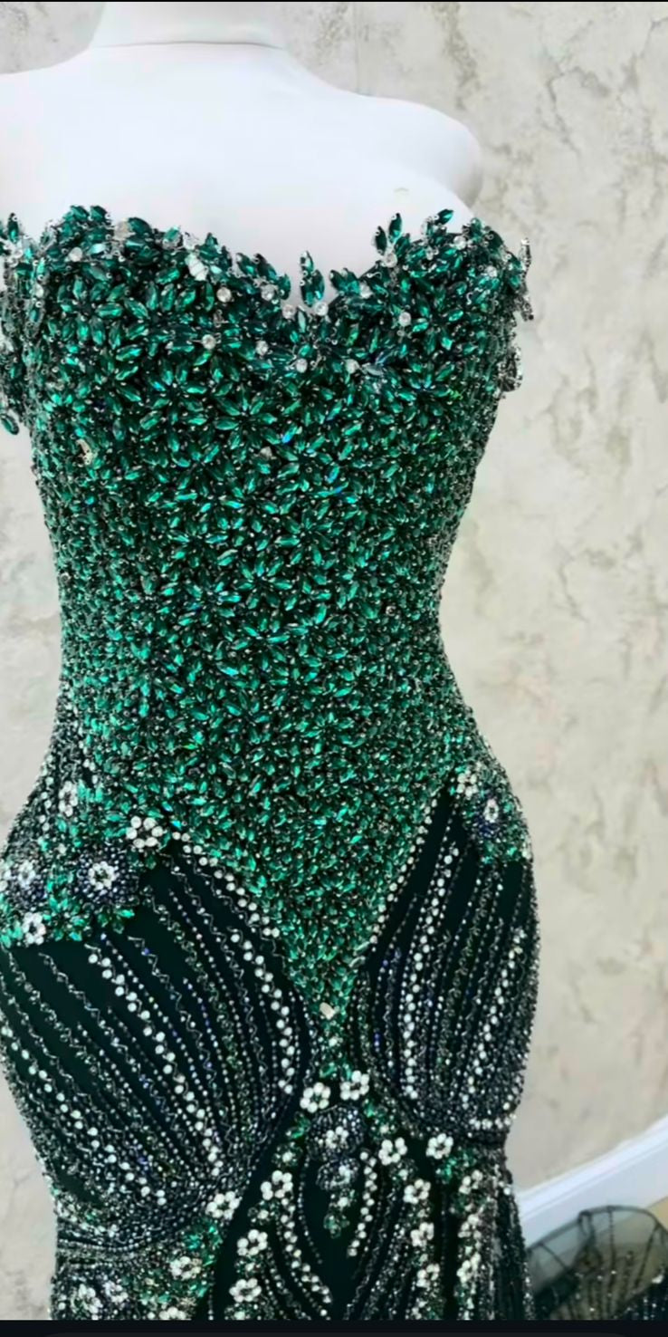 Emerald Green Evening Gown – Formal Floor-Length Dress